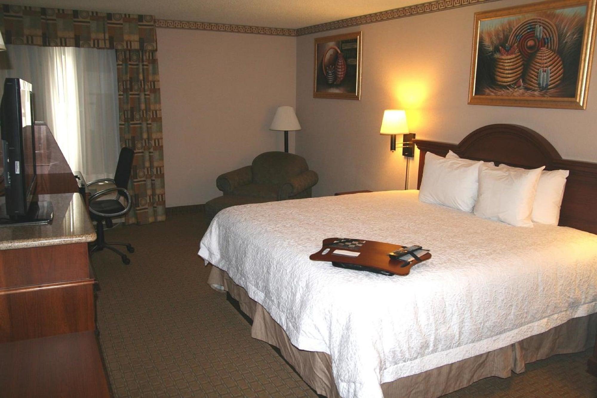 Country & By Radisson, Portland, Tx