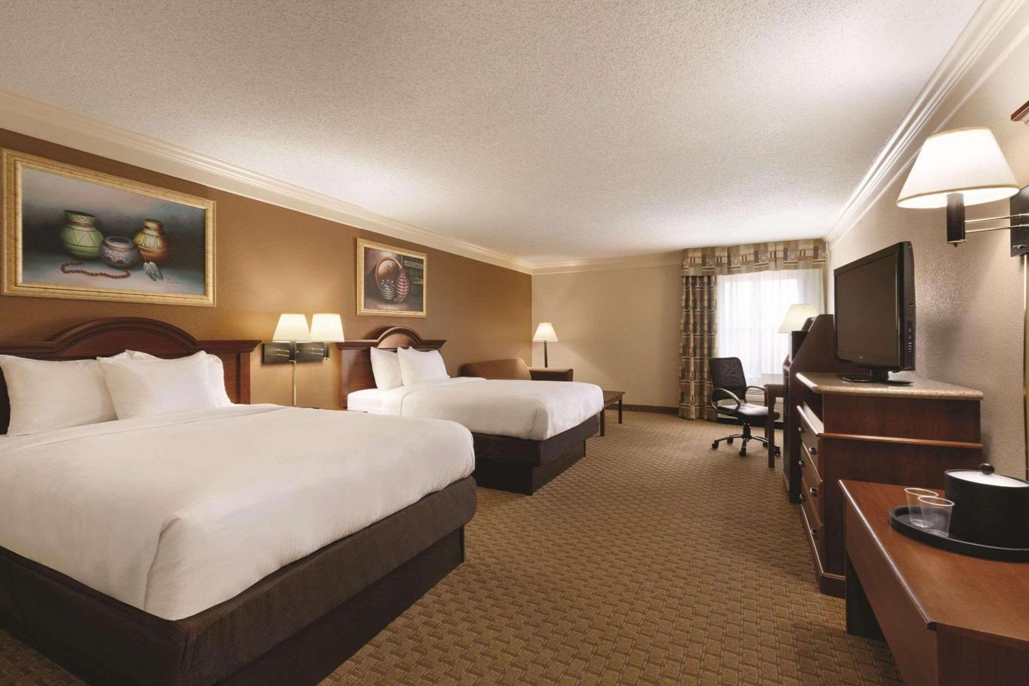 Country & By Radisson, Portland, Tx Portland